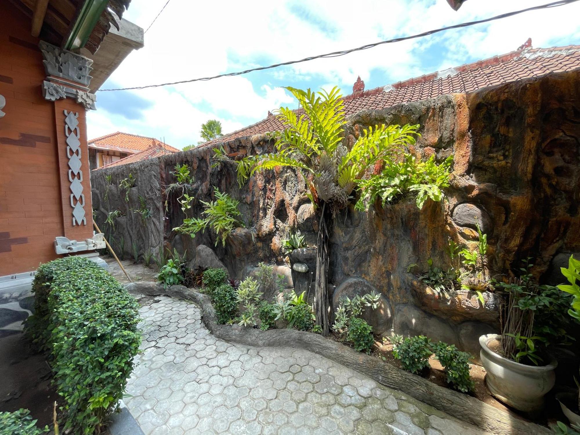 Отель Kubu Elsa Bali Ловина Экстерьер фото