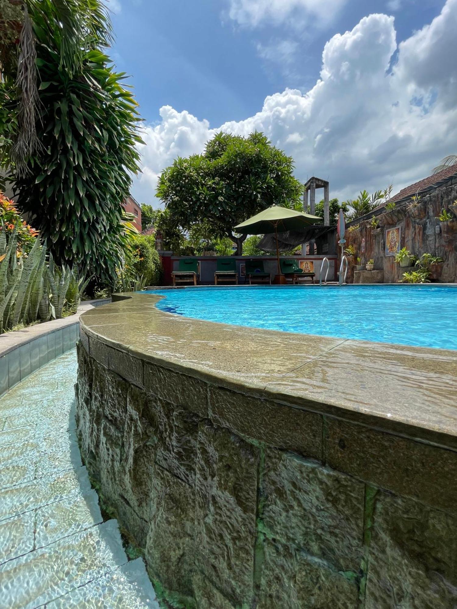 Отель Kubu Elsa Bali Ловина Экстерьер фото